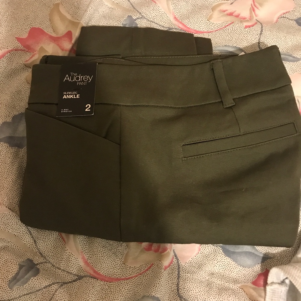 New York and Company Slim pants in 2 colors NWT!